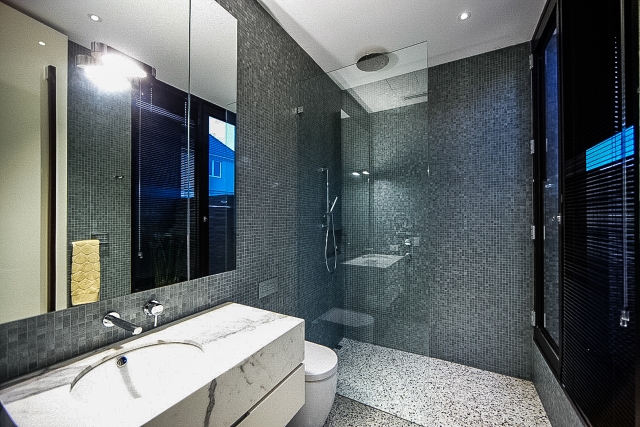 bathroom, ensuite, marble, starlight, mosaic, luxury, modern, classy, dark, Melbourne bathrooms, minka joinery