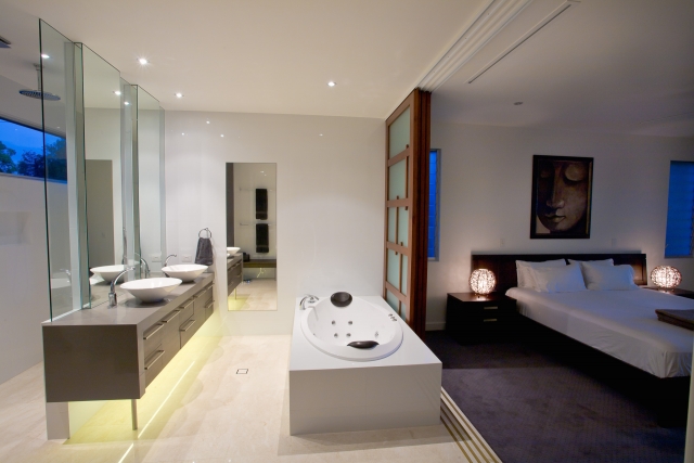 bathroom, vanity, ensuite, new age veneers, caesarstone, mirror, luxury, minka joinery